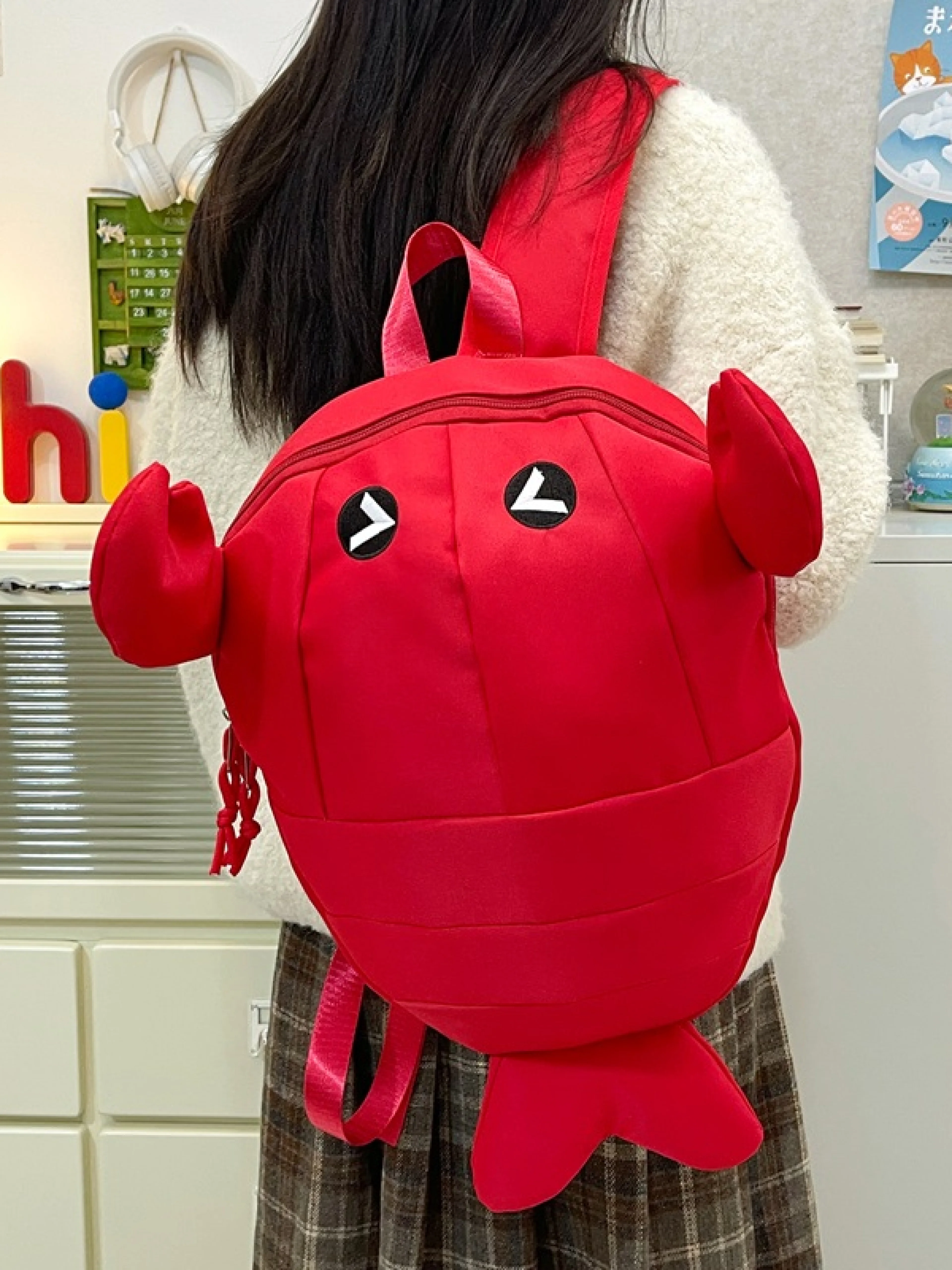 卡爱卡通小学生双肩包女大容量可爱螃蟹书包厂家直销背包